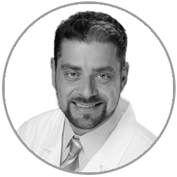 Headshot of Rodrigo Nieva